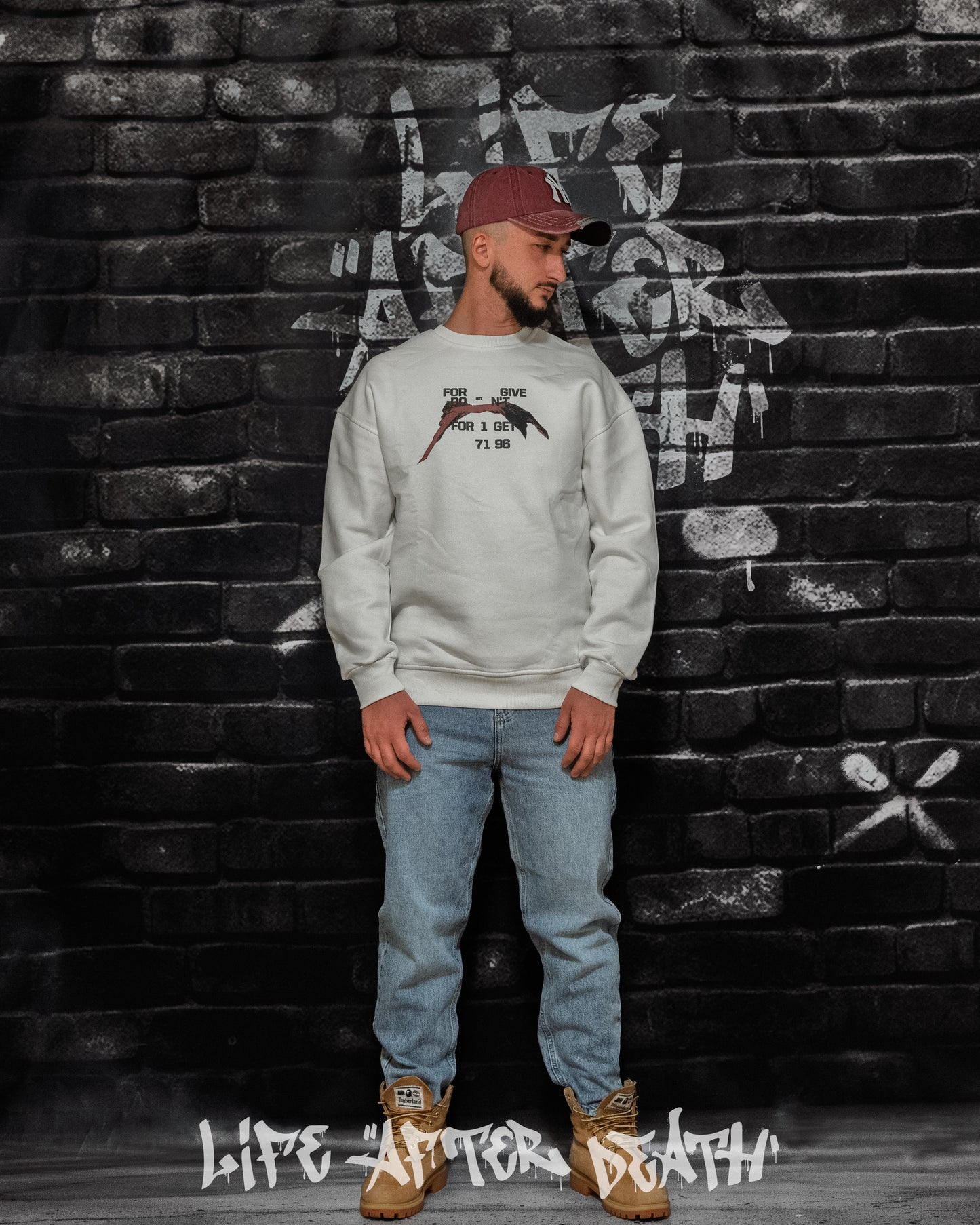 Tupac White Regular Fit Sweatshirt